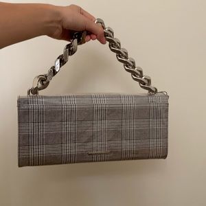 CHAELS & KEITH Chain Bag